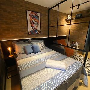 LOFT 5 ESTRELAS na Frei Caneca, próximo a Augusta e Av Paulista